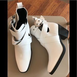 TRUFFLE COLLECTION WIDE FIT CUT OUT WESTERN BOOTS